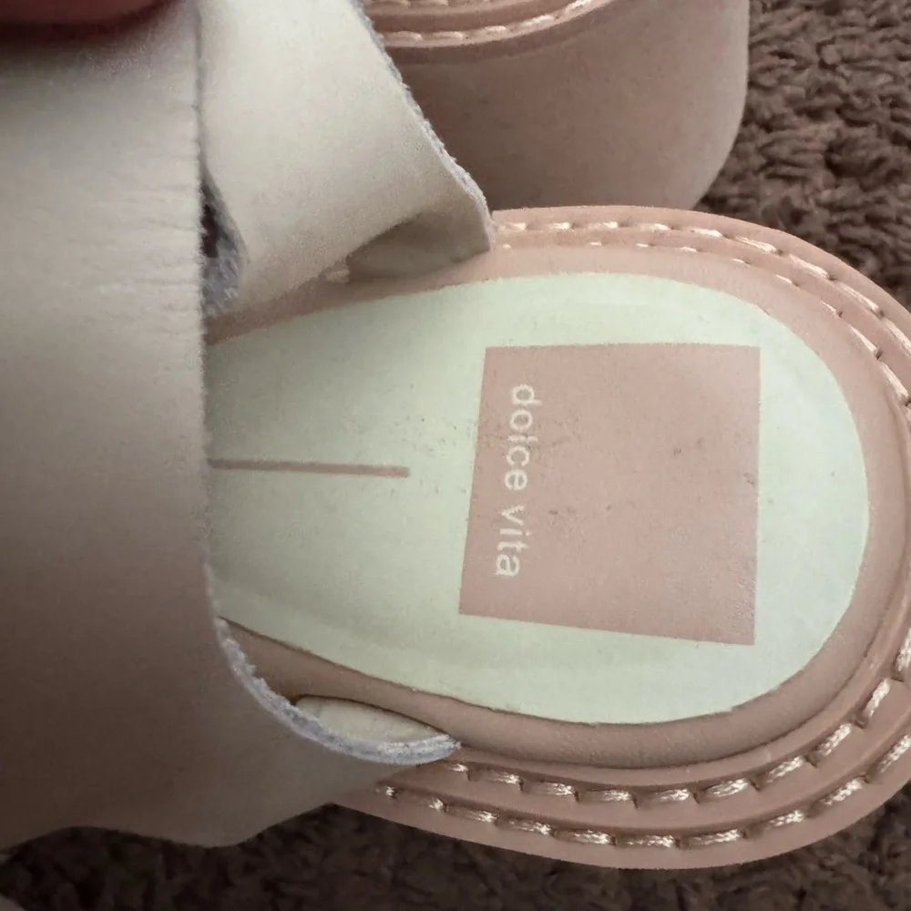 Dolce Vita Galore Buckle Heel Gladiator Ivory Sandals Shoes Cream 9 NEW - Picture 6 of 9